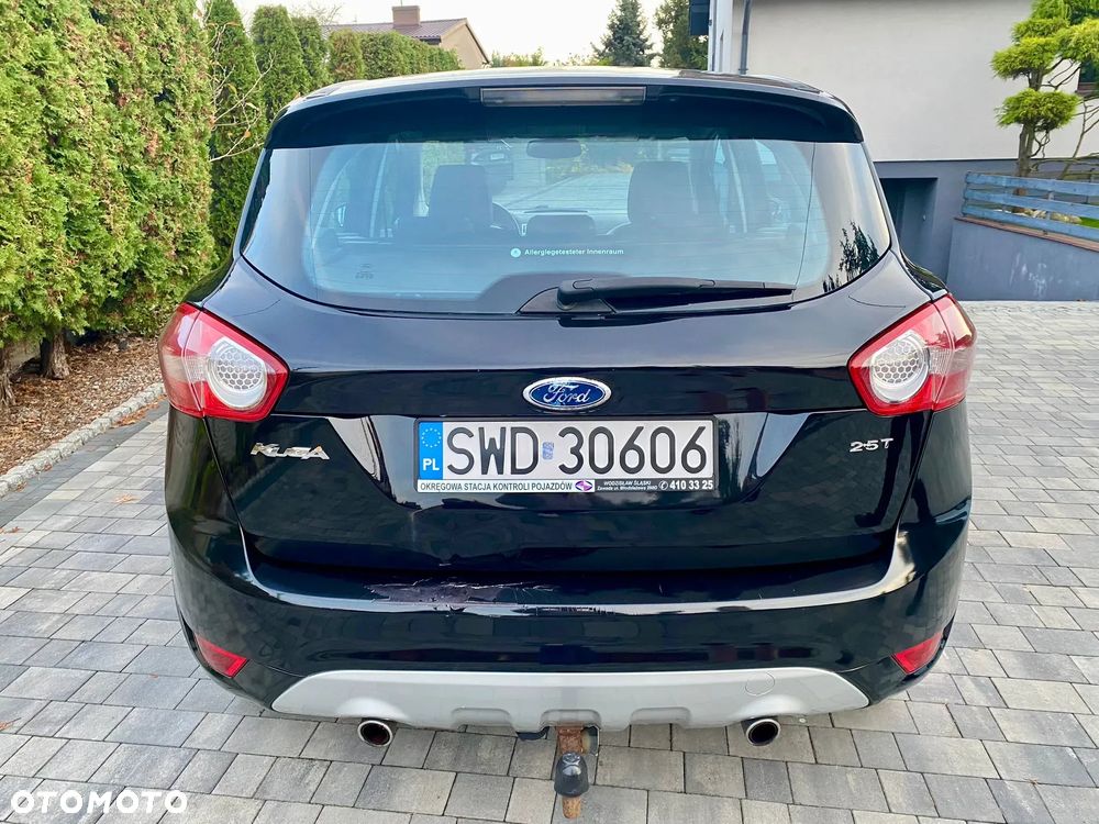 Ford Kuga 2.5 4x4 Titanium - 4