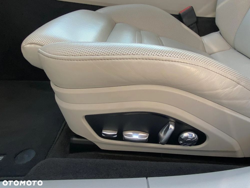 Porsche Panamera 4S Diesel - 24