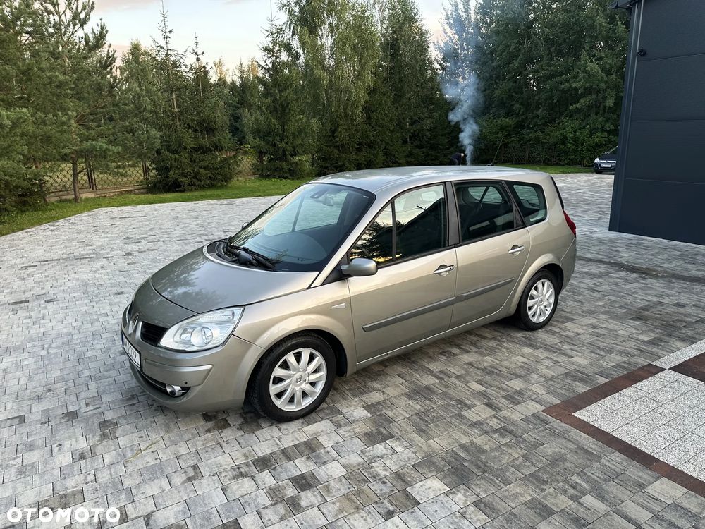 Renault Scenic 2.0 16V Privilege - 1