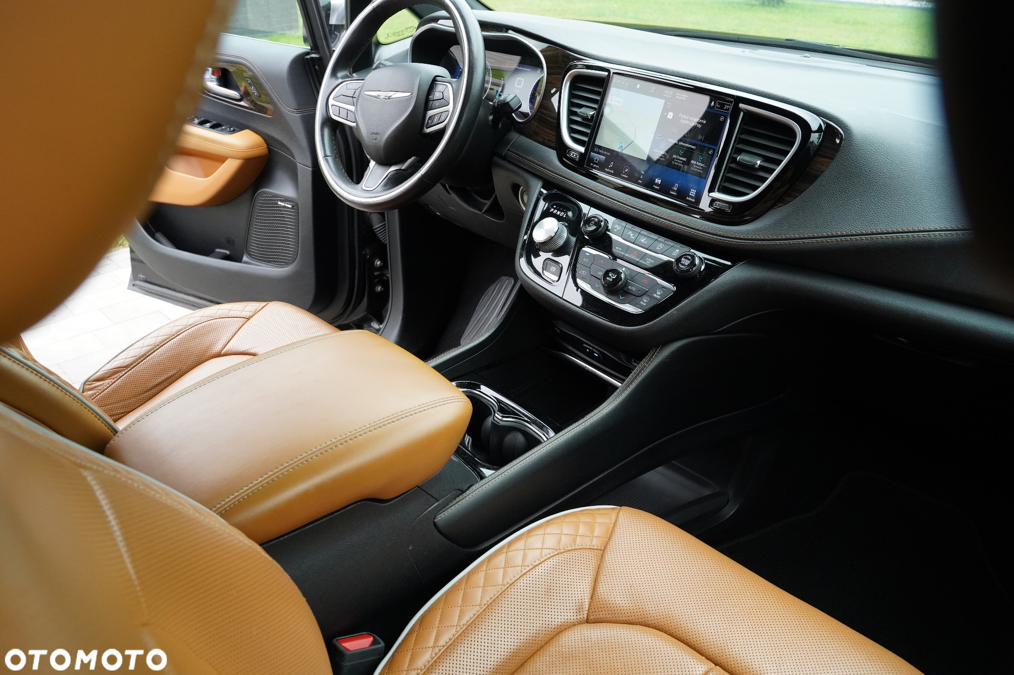 Chrysler Pacifica - 13