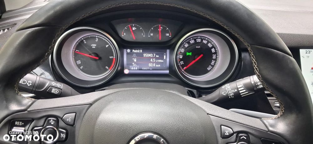 Opel Astra 1.6 CDTI Sport - 11