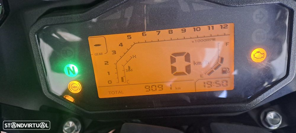 Benelli TRK 251 - 2