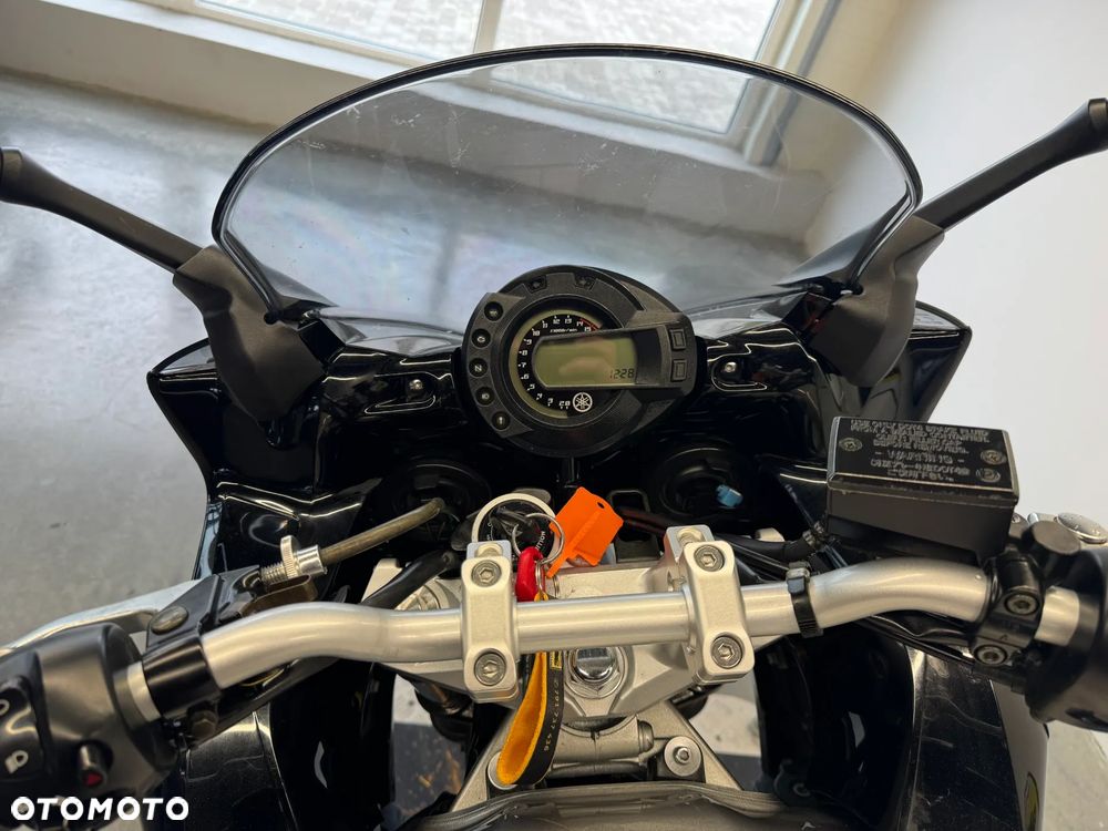 Yamaha FZ6 - 31