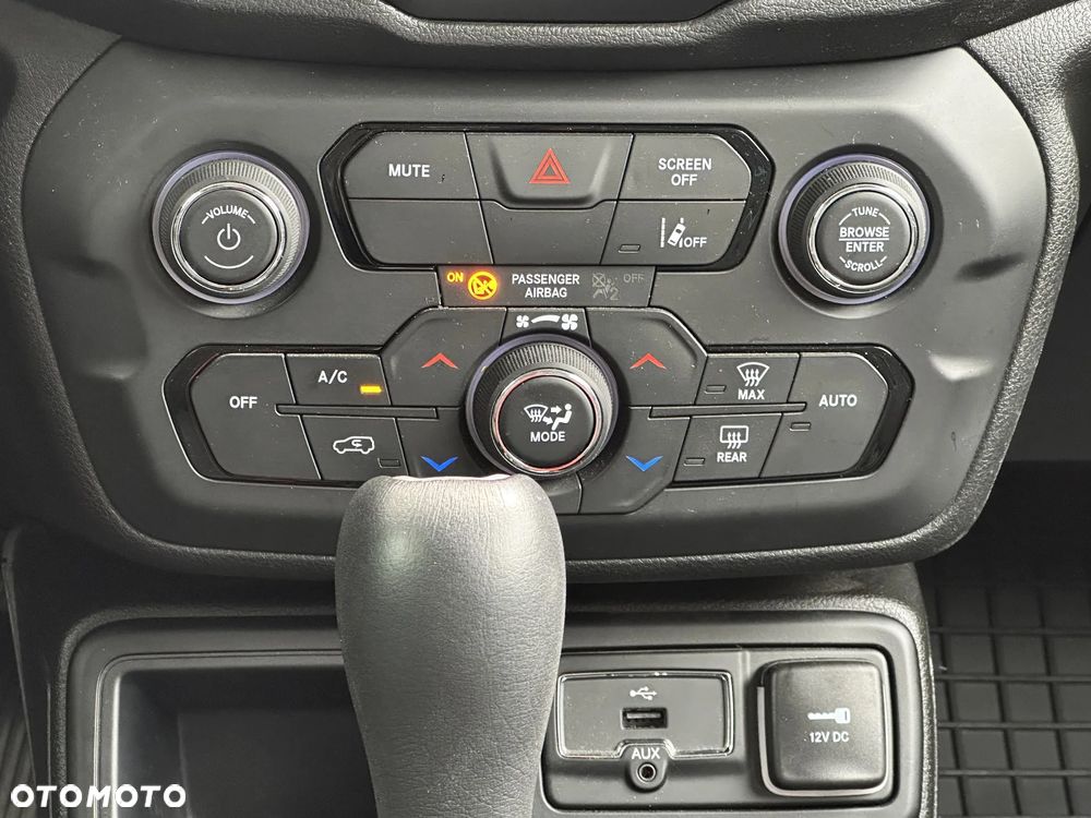 Jeep Renegade - 20
