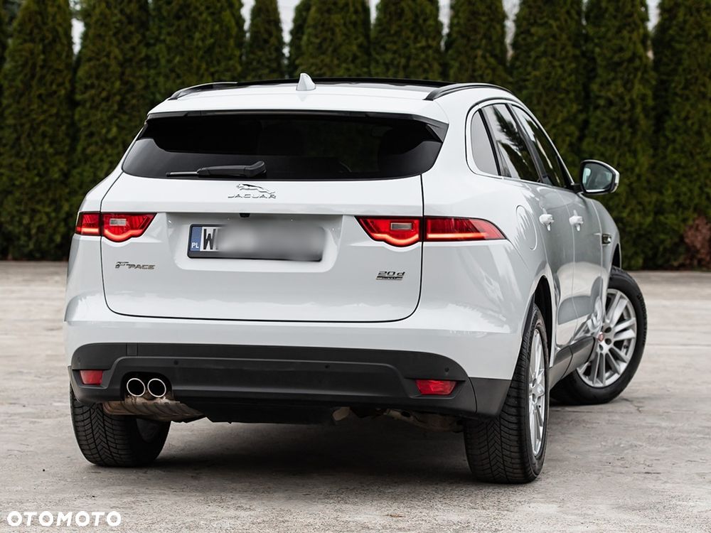 Jaguar F-Pace 2.0 i4D AWD Prestige - 12