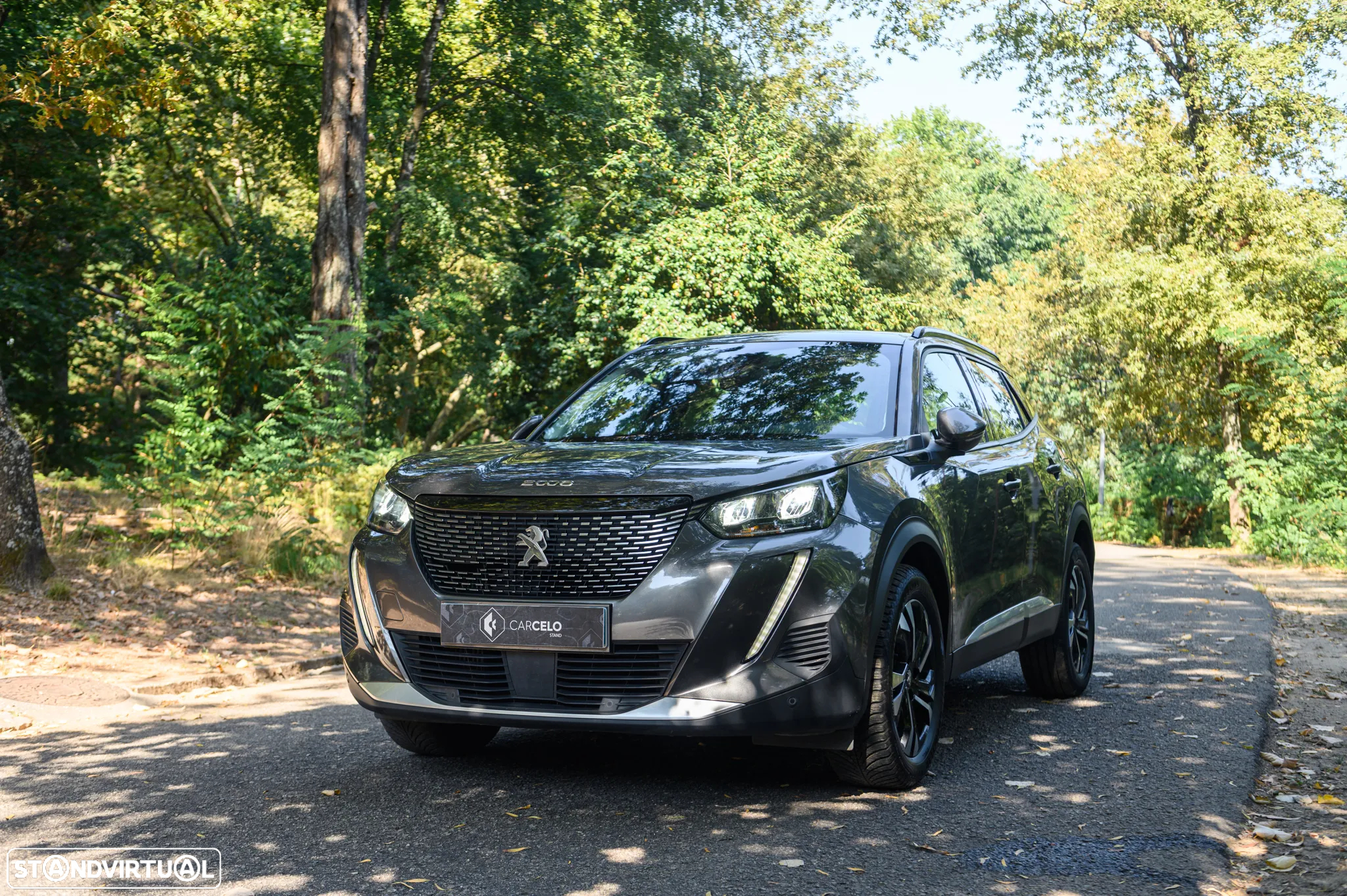 Peugeot 2008 1.2 PureTech Allure Pack - 4