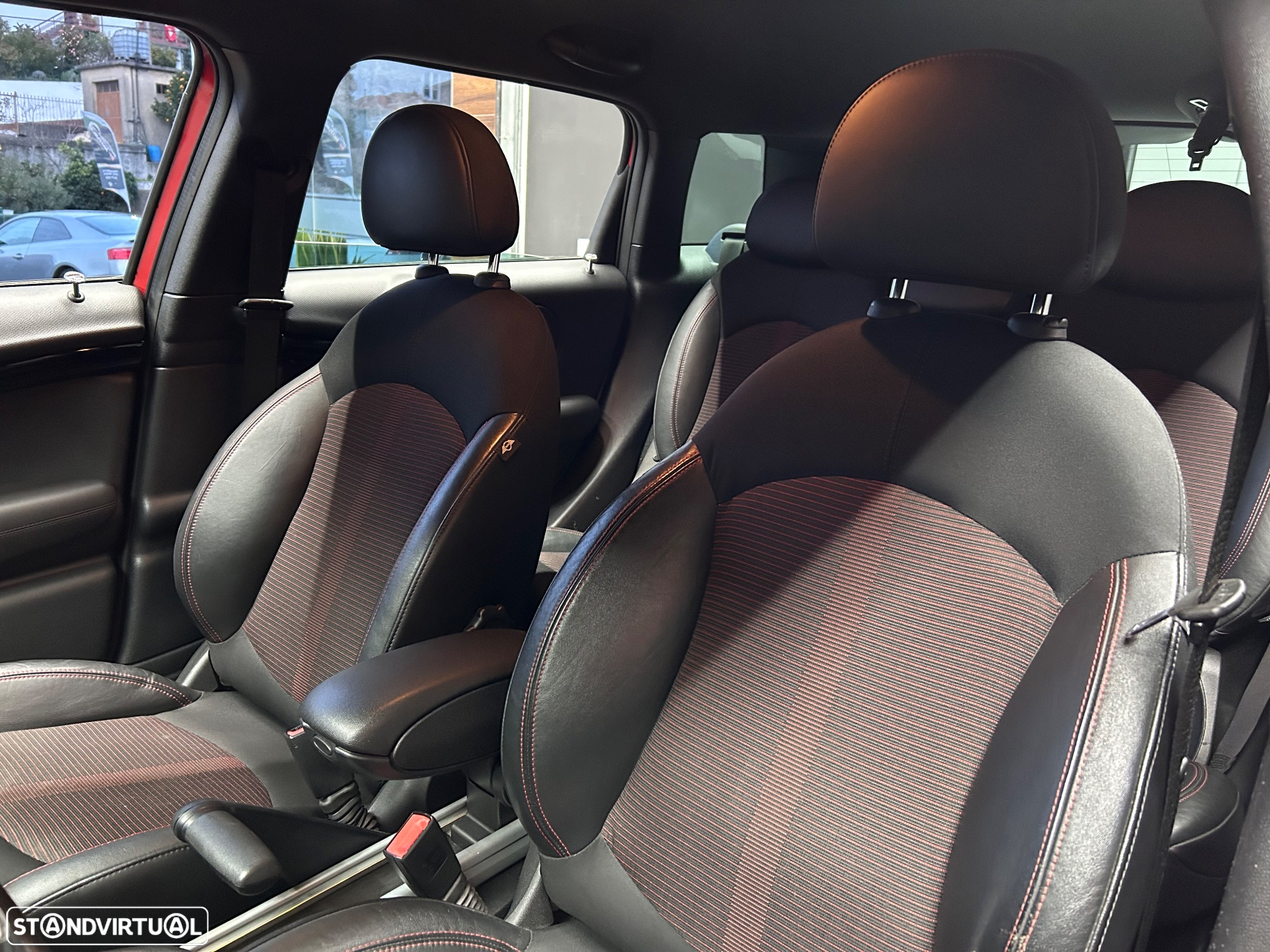 MINI Countryman Cooper D - 12