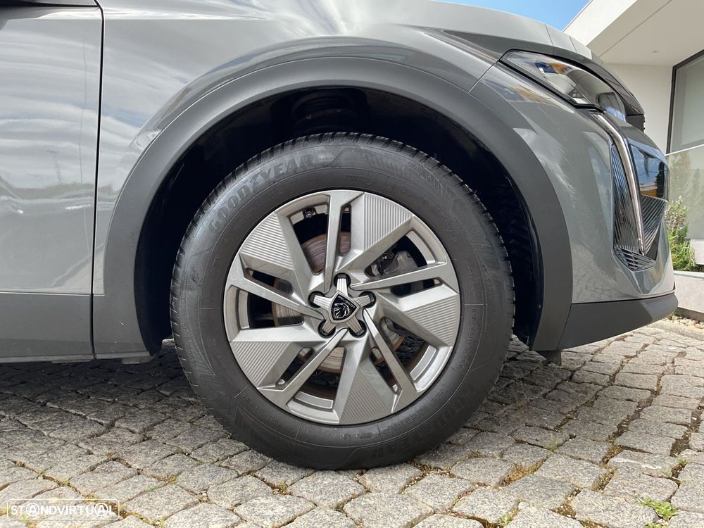 Peugeot 408 1.2 PureTech Allure EAT8 - 39