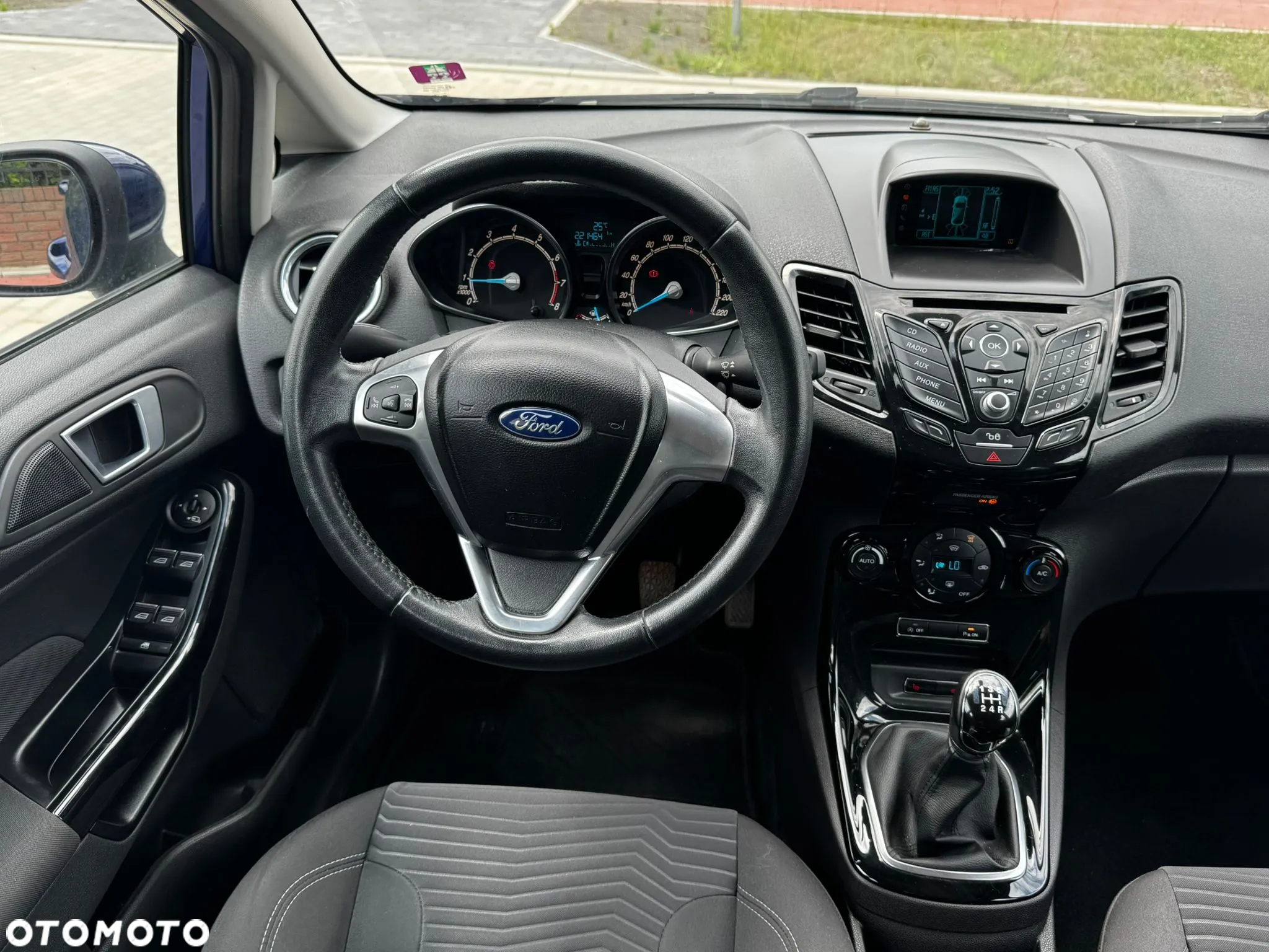 Ford Fiesta 1.0 EcoBoost S&S TITANIUM - 16
