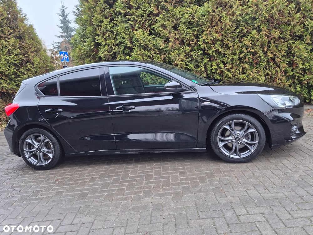 Ford Focus 1.5 EcoBlue STart-Stopp-System ST-LINE - 14