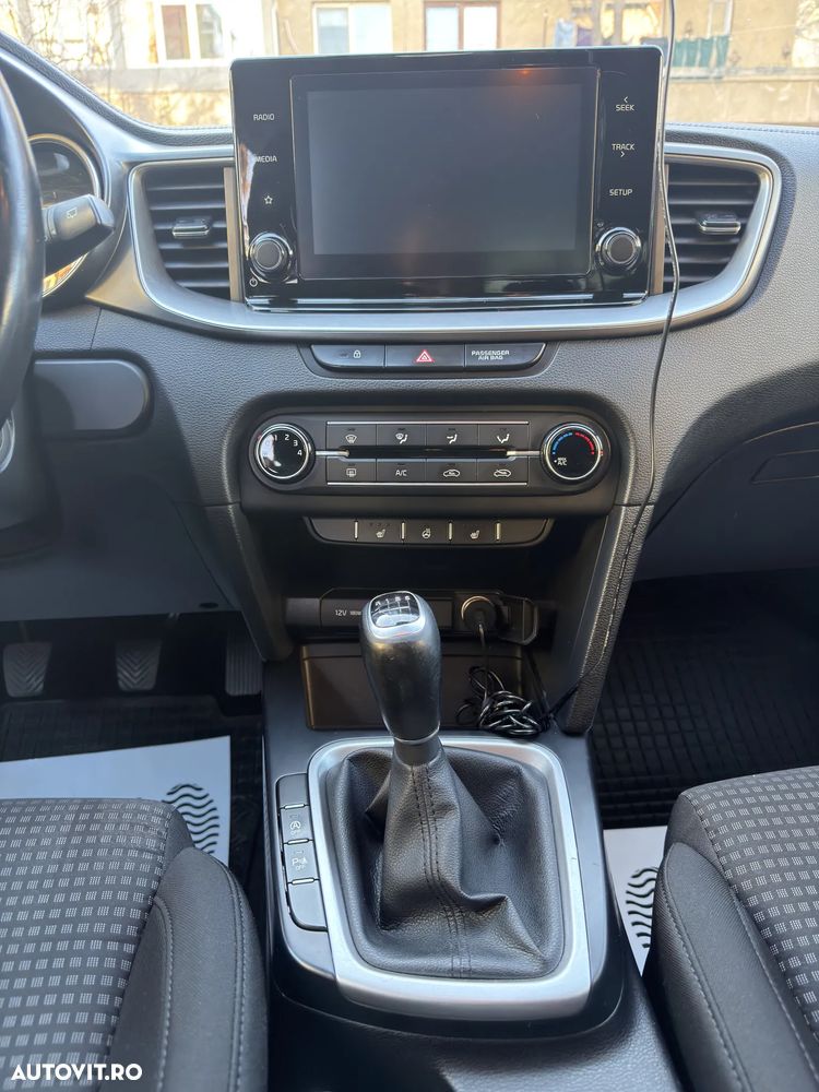 Kia Ceed 1.5 T-GDI 6MT Best - 5