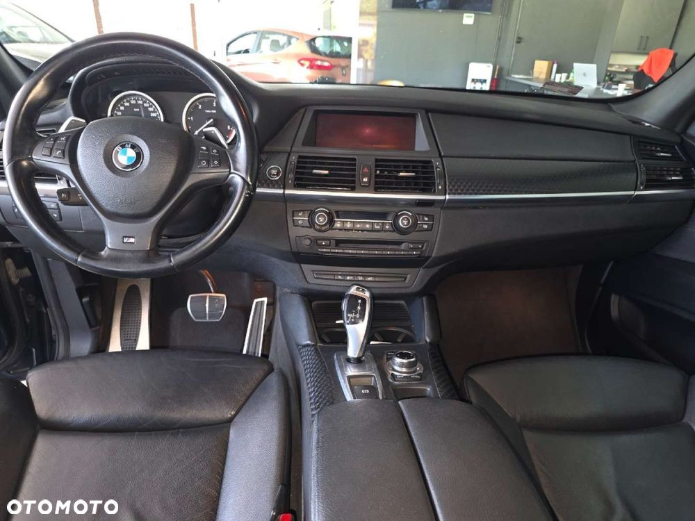 BMW X6 - 11