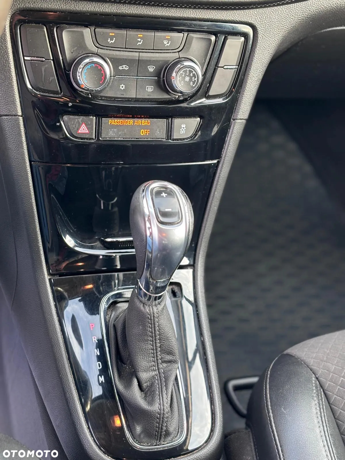 Buick Encore - 12