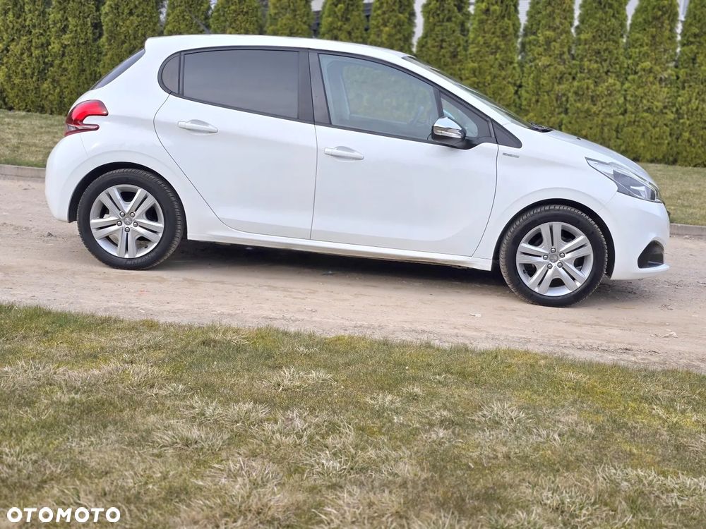 Peugeot 208 PureTech 82 Start & Stop Style - 6