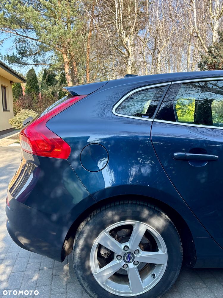 Volvo V40 D2 - 7