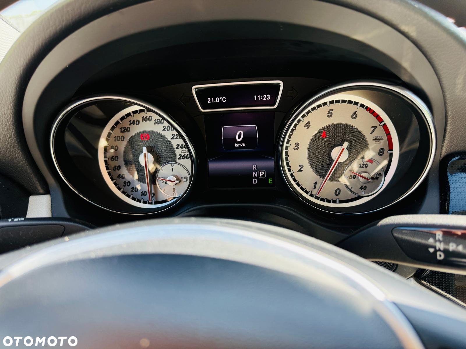 Mercedes-Benz CLA - 4