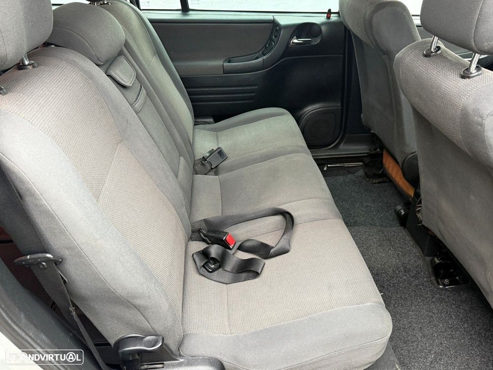 Opel Zafira - 12