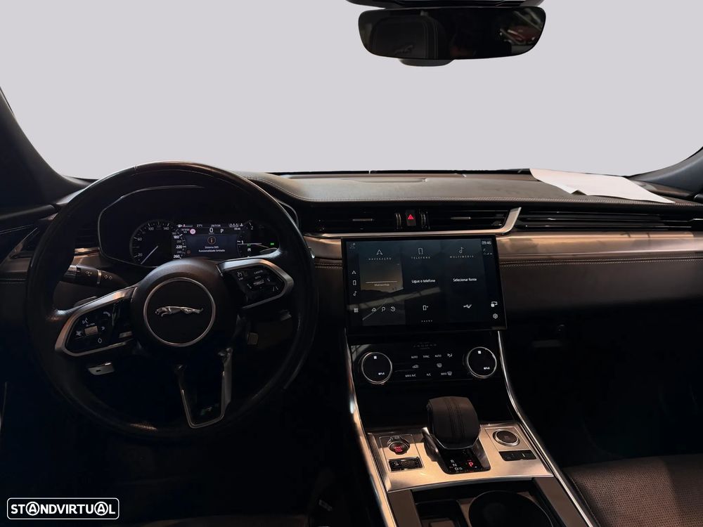 Jaguar XF 2.0 D200 R-Dynamic S AWD Aut. — fotografia 17