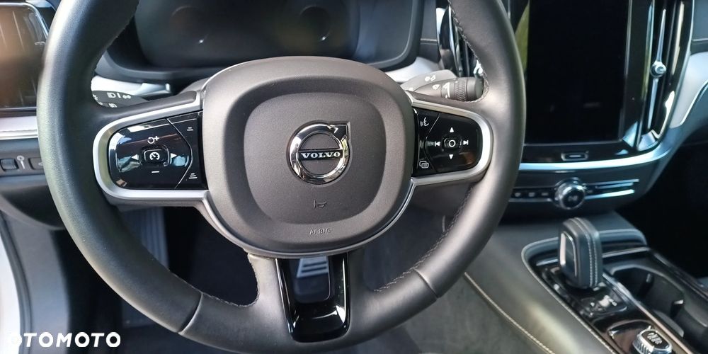 Volvo S60 T8 AWD Plug-In Hybrid Polestar Engineered R-Design - 15