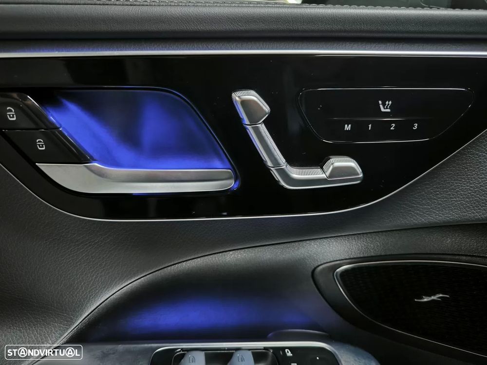 Mercedes-Benz C 300 d AMG Line - 48