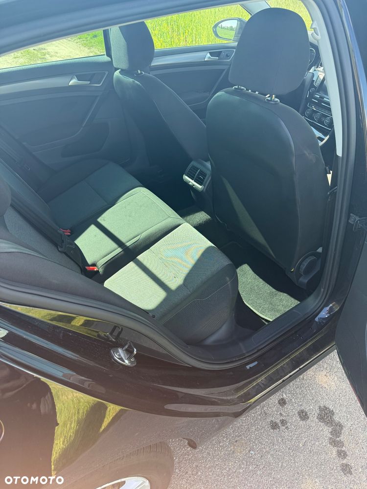 Volkswagen Golf - 13