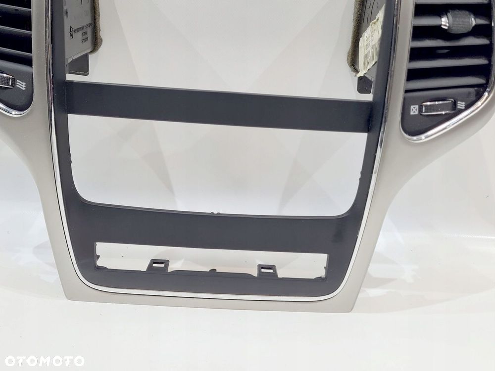 RAMKA RADIA KONSOLI KRATKI GRAND CHEROKEE WK2 11r - 7