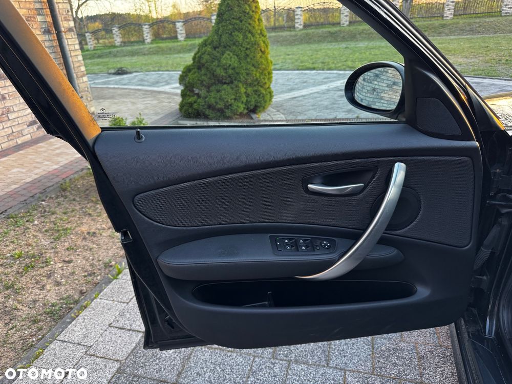 BMW Seria 1 120d - 11
