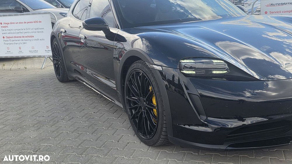 Porsche Taycan - 14