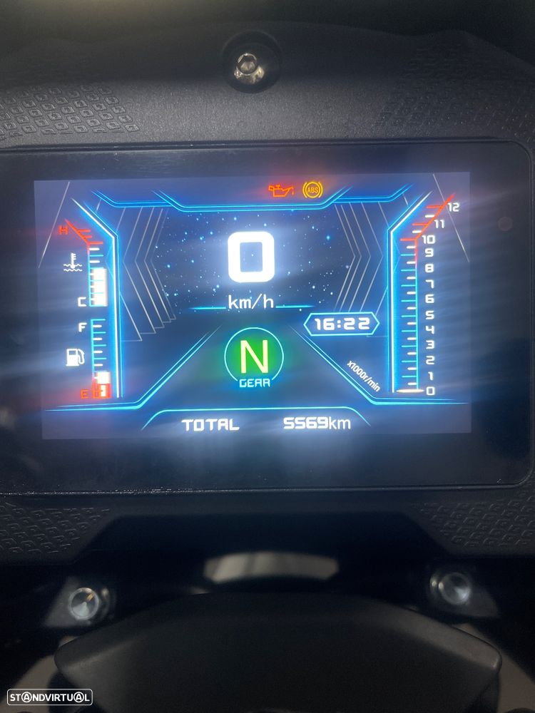 QJ Motor SRT 700X - 3