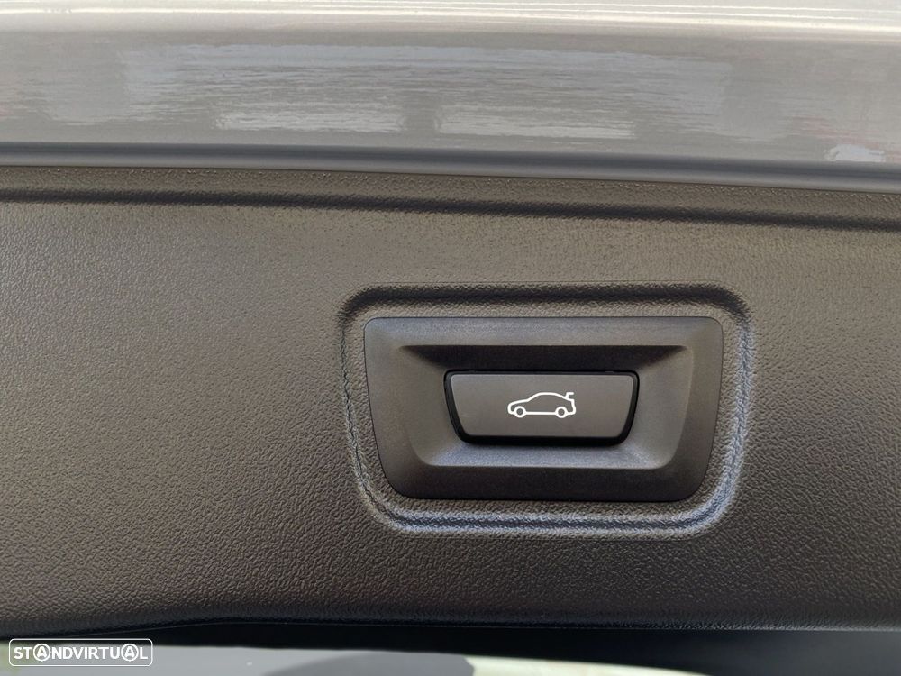 BMW 530 e Pack Desportivo M - 23