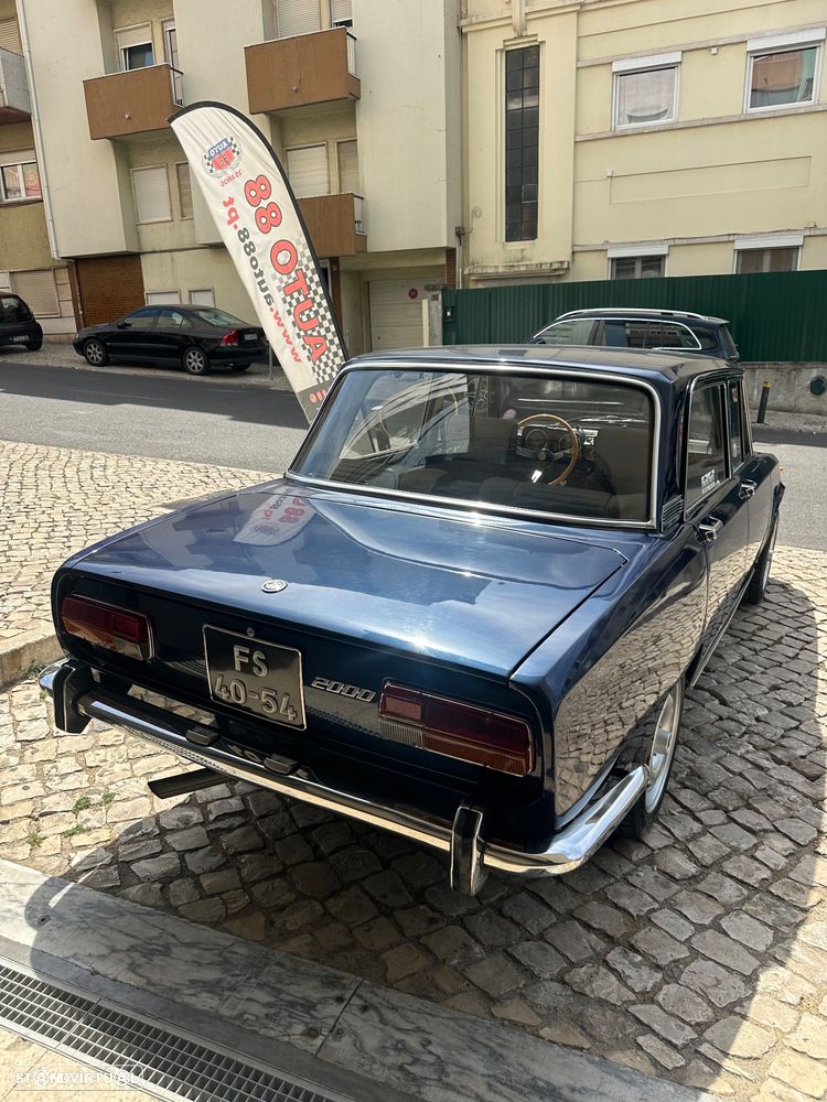 Alfa Romeo 2000 - 7