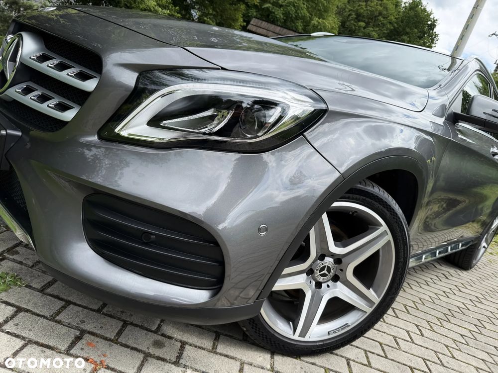 Mercedes-Benz GLA 200 7G-DCT AMG Line - 33