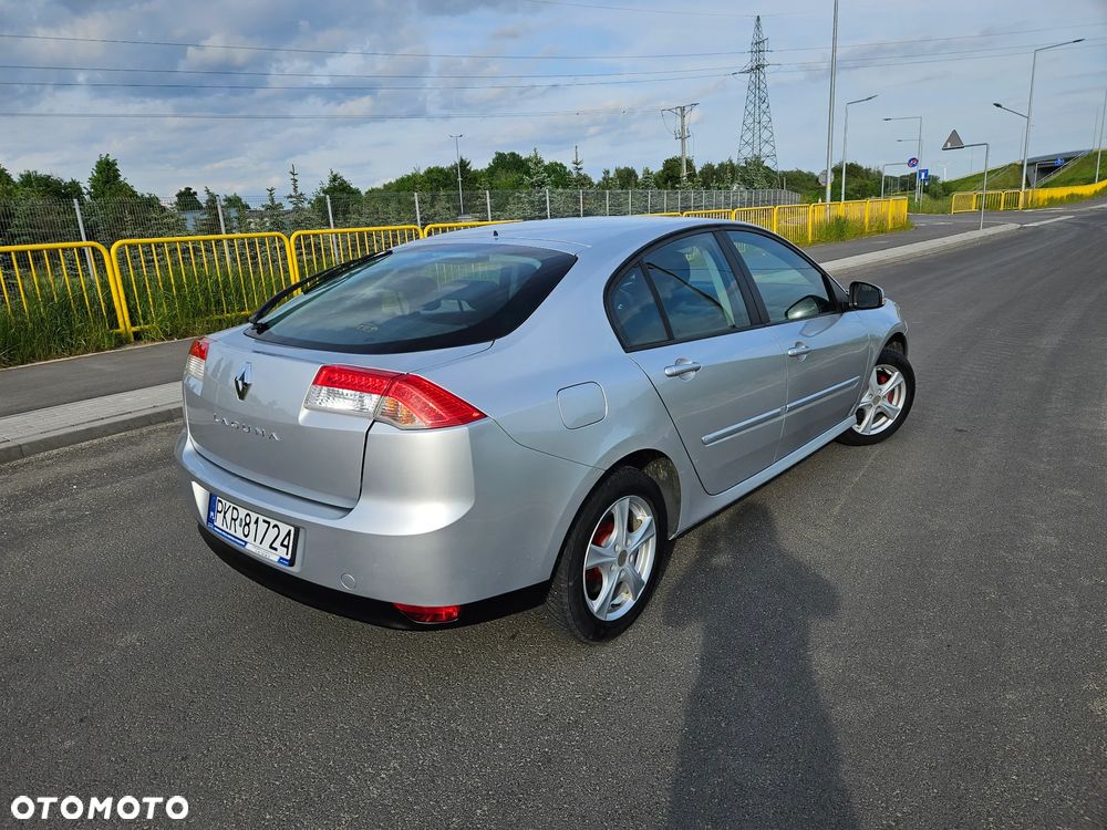 Renault Laguna 1.6 16V 110 Emotion - 25