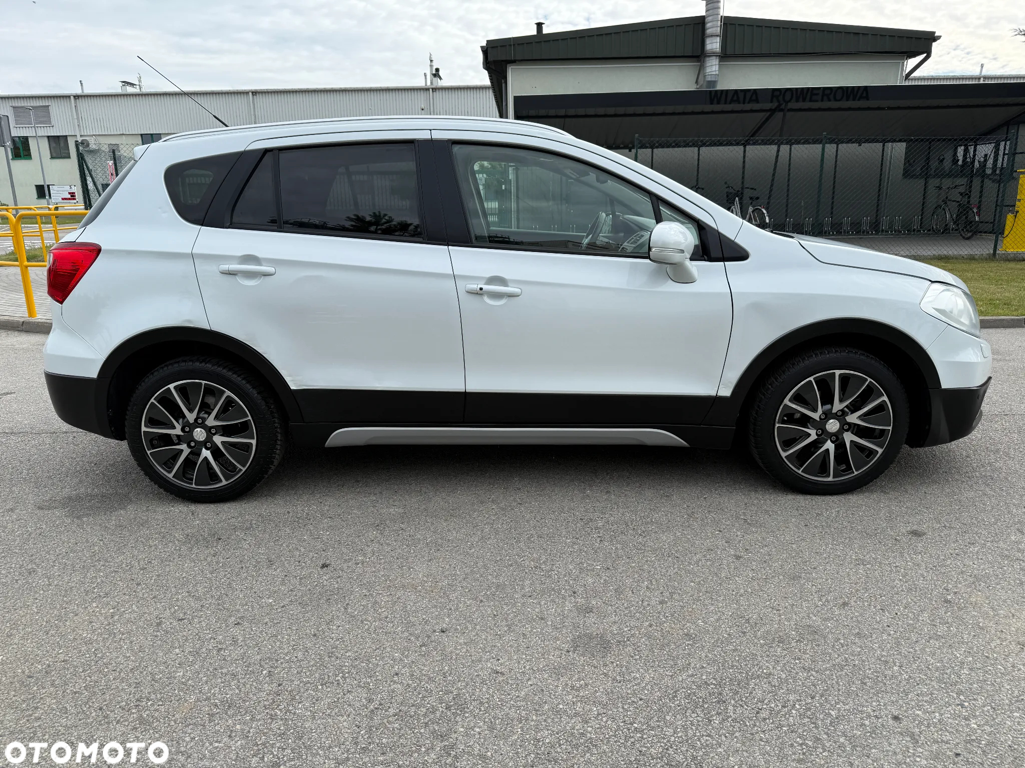 Suzuki SX4 S-Cross 1.6 Premium 4WD CVT - 4