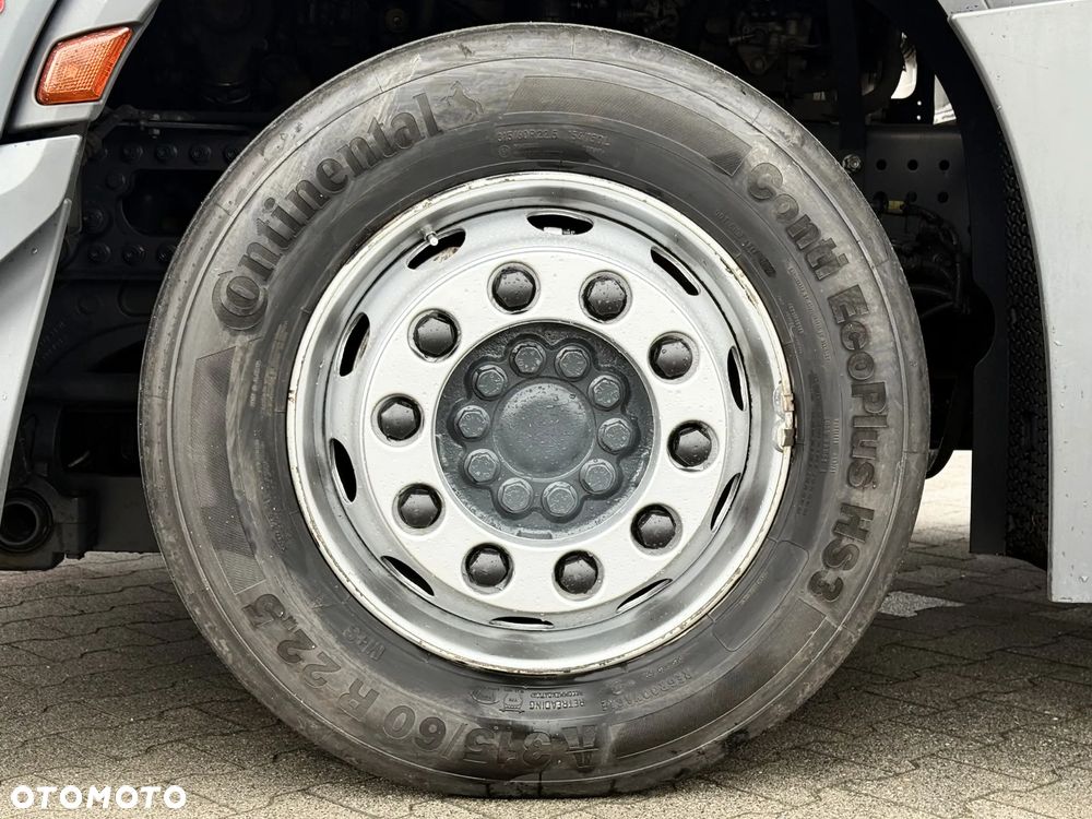 Mercedes-Benz ACTROS F 1836 / PRZESTRZENNY 60M3 / 7,75 M / SALON PL - 12
