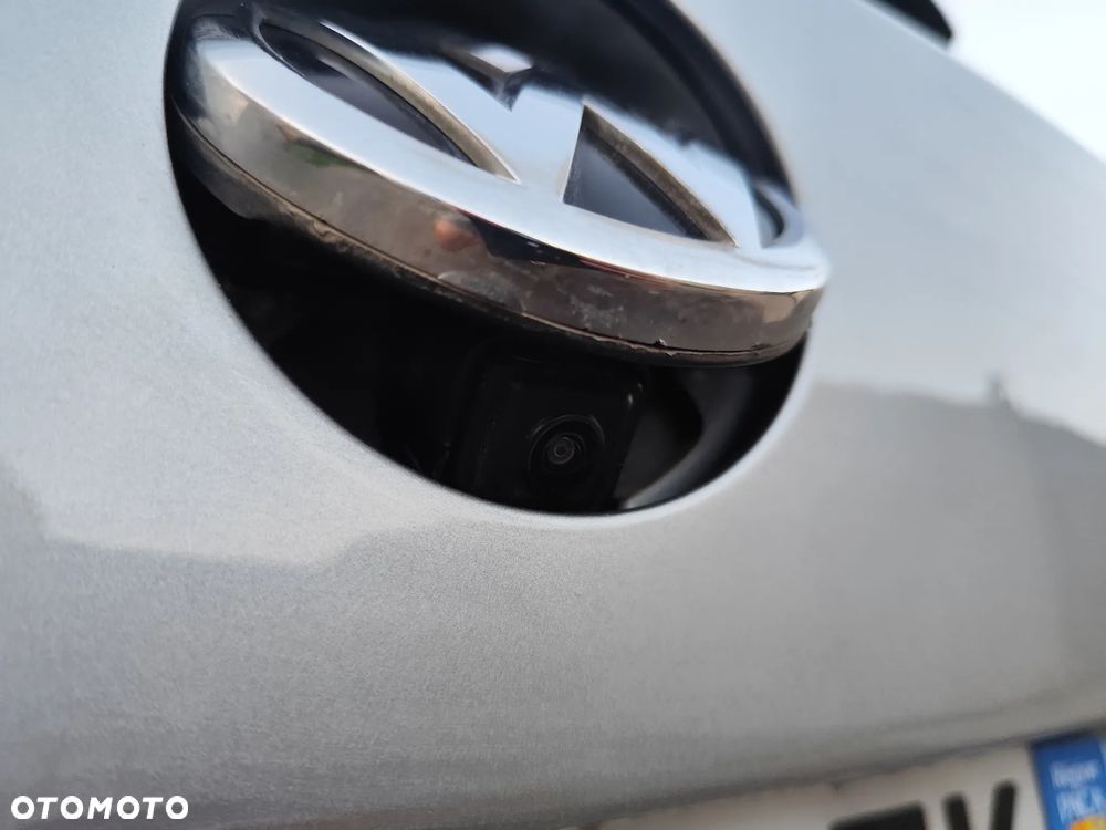 Volkswagen Passat 2.0 TDI SCR DSG Comfortline - 23