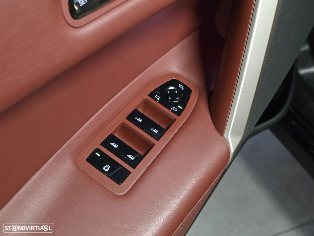 BMW iX xDrive 40 Pack Desportivo - 28