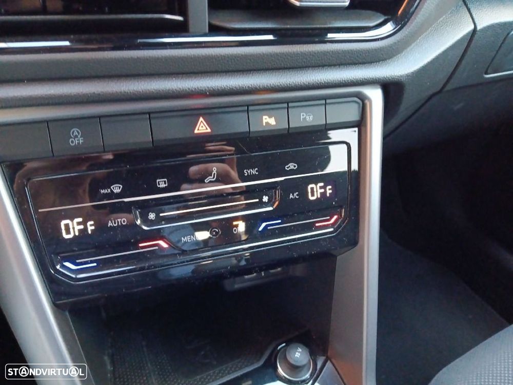 VW T-Roc 1.0 TSI Urban - 22