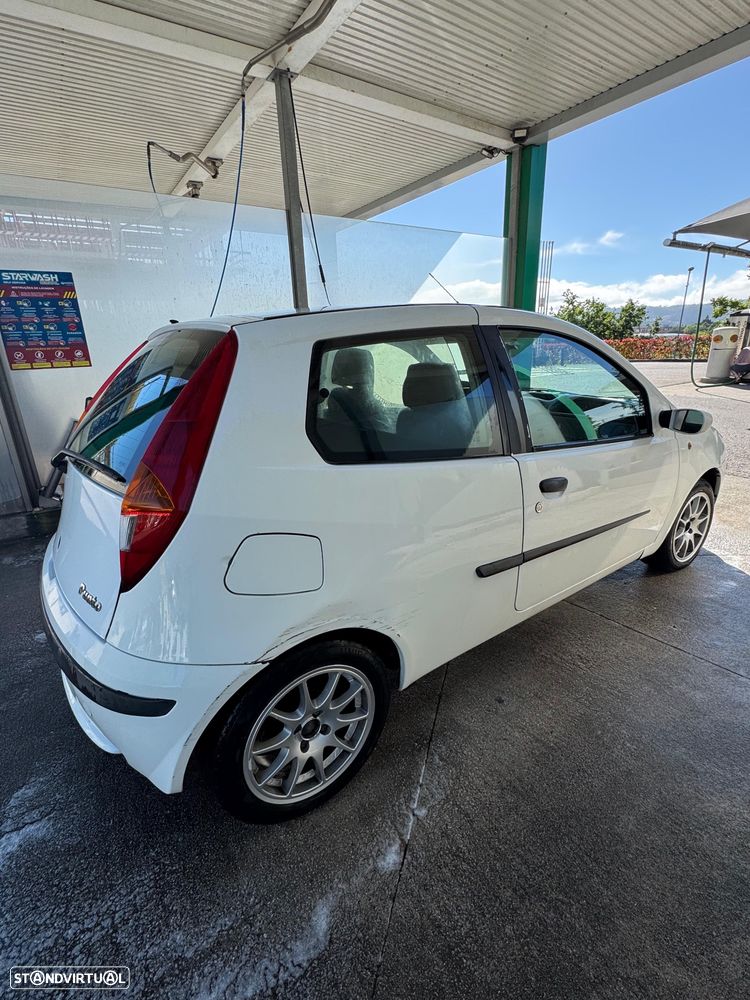Fiat Punto 1.9 JTD HLX - 6