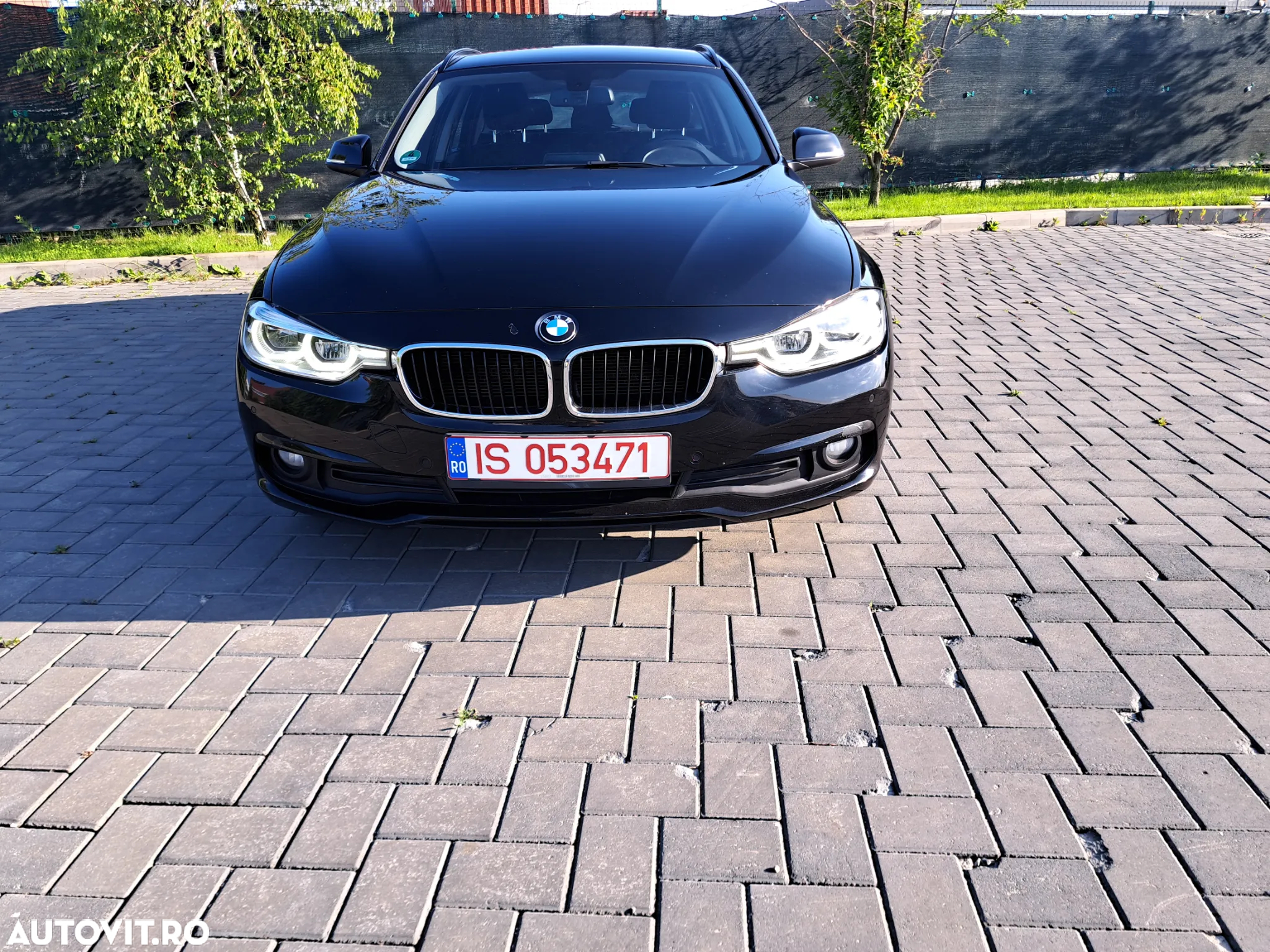 BMW Seria 3 320d Touring Aut. Luxury Line - 2