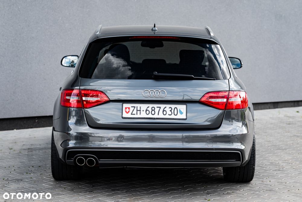 Audi A4 Avant 2.0 TDI DPF quattro S tronic S line Sportpaket - 8