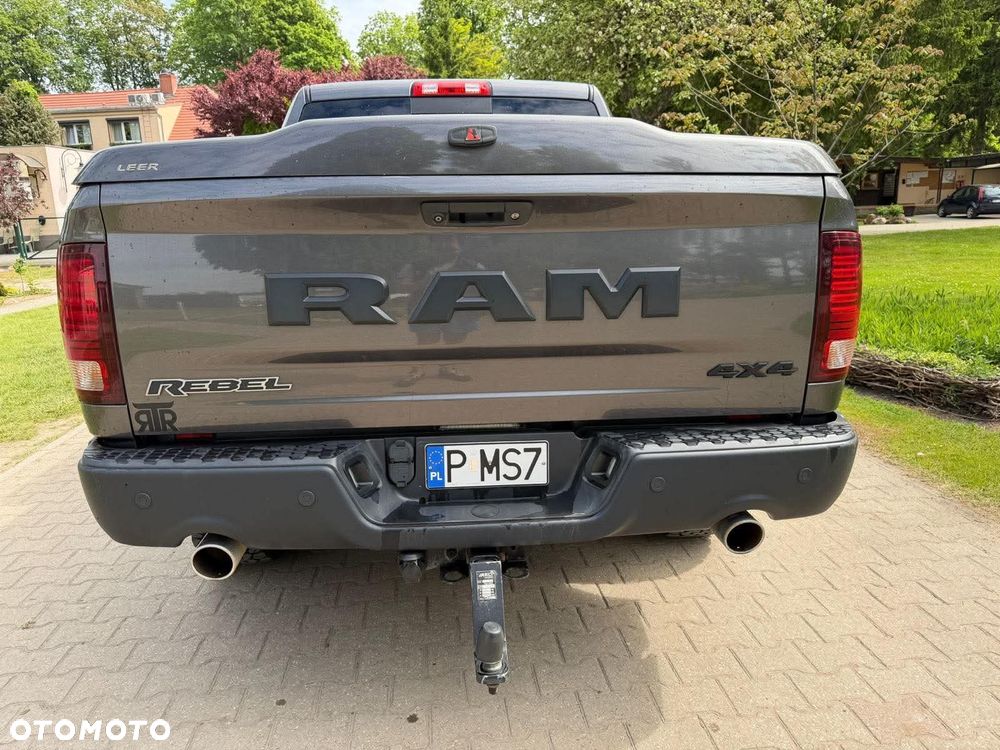 Dodge RAM 5.7 4x4 - 8