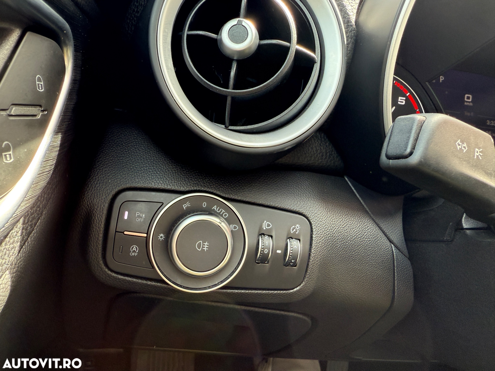 Alfa Romeo Giulia 2.2 Diesel AT8 Super - 20