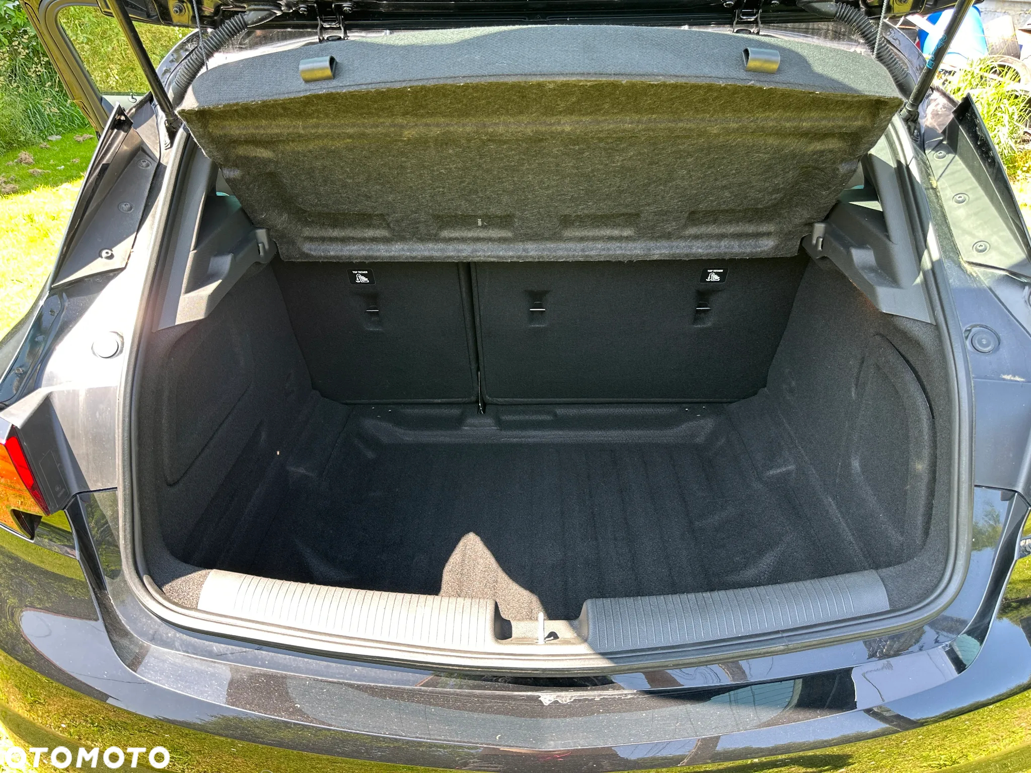 Opel Astra 1.2 Turbo Business Elegance - 12