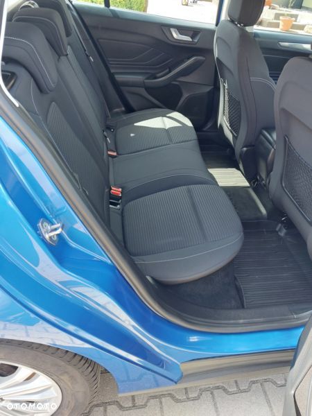 Ford Focus 1.5 EcoBlue STart-Stopp-System TITANIUM - 11
