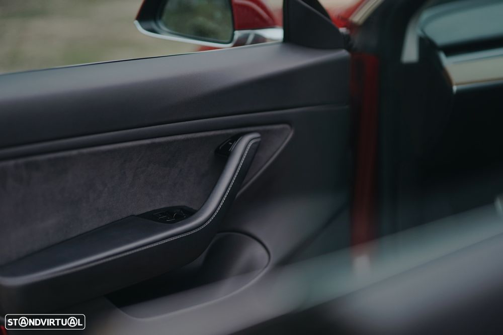 Tesla Model 3 Performance Dual Motor AWD - 19