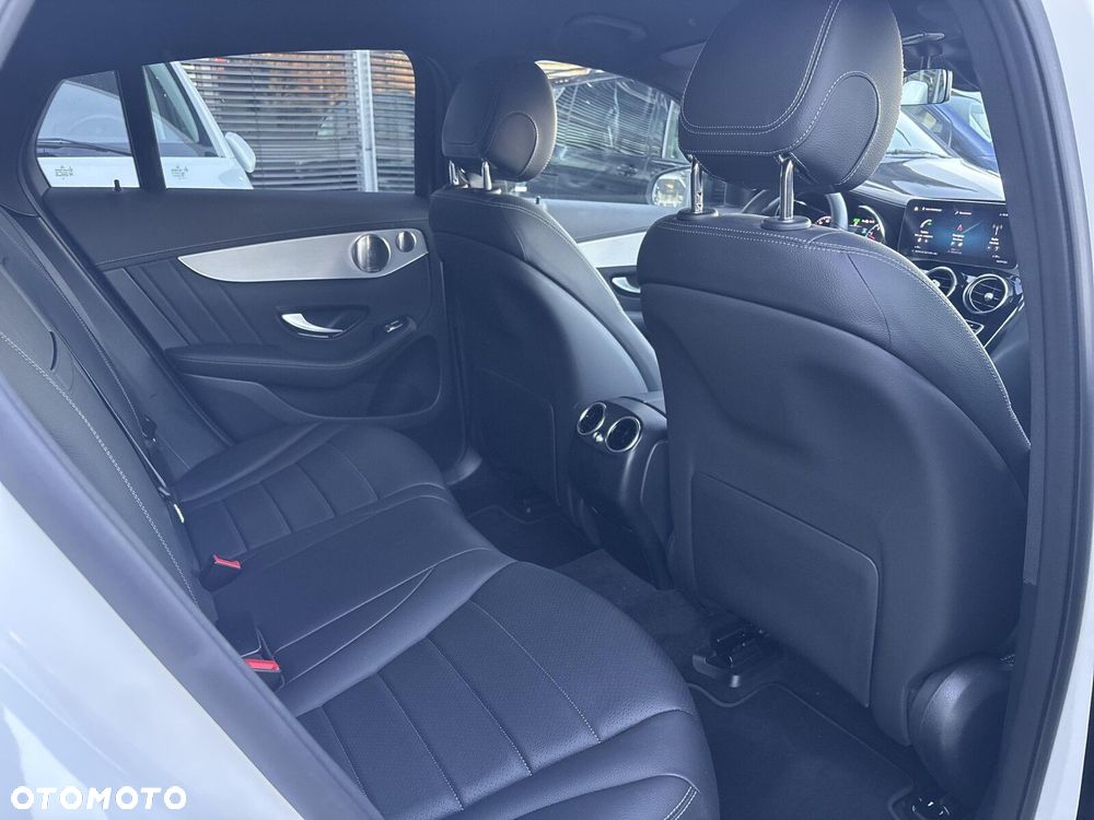 Mercedes-Benz GLC - 21