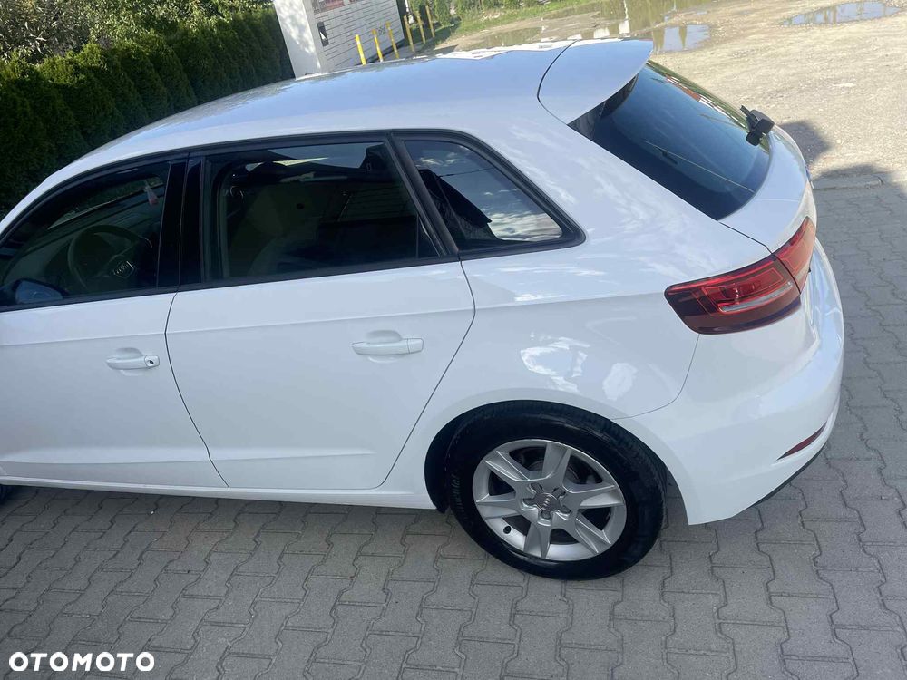 Audi A3 2.0 TDI Ambiente - 6