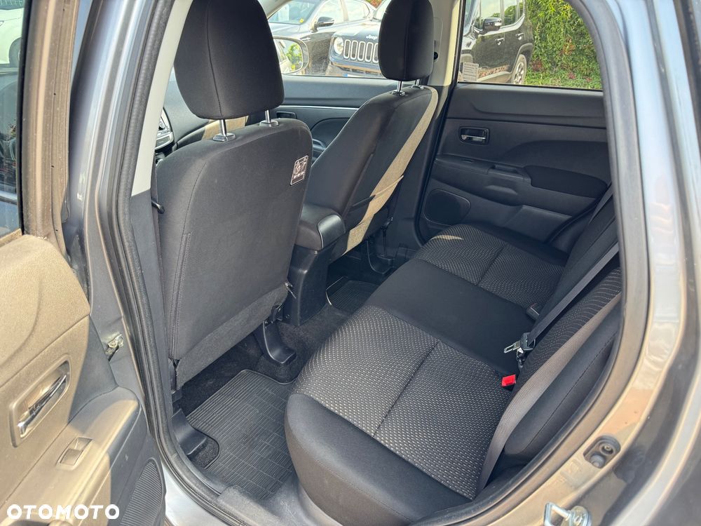Mitsubishi ASX 1.6 2WD Instyle - 23