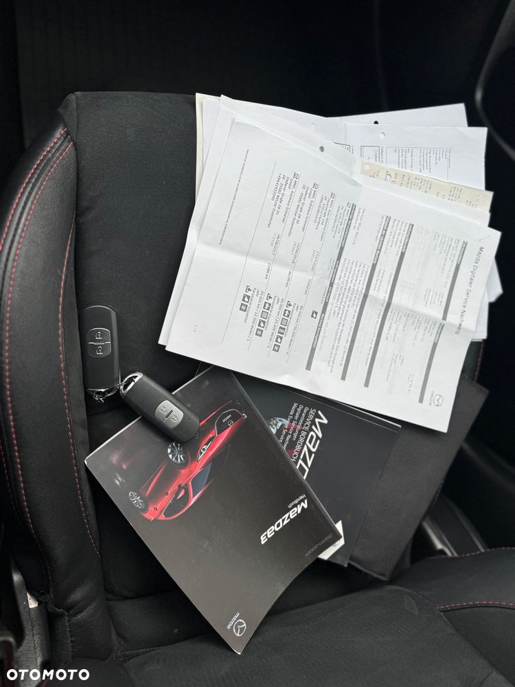 Mazda 3 SKYACTIV-G 120 NAKAMA - 39
